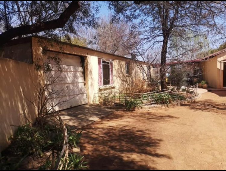 Commercial Property for Sale in Roodewal Free State